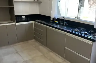 Casa térrea com piscina – centro da cidade   excelente casa disponível para locação, em localização privilegiada no coração da cidade!