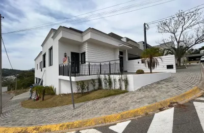 Casa de alto padrão – condomínio euroville 2 03 suítes • 8 vagas cobertas • r$ 7.300 aluguel