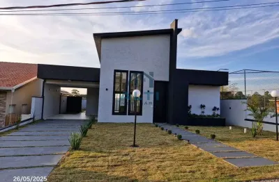 Casa em condomínio fechado com 3 quartos à venda no condomínio ninho verde, quadra , 200 m2 por r$ 1.100.000