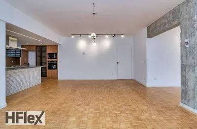 Apartamento reformado 220m2 - 3 dormitórios sendo 1 suíte- 2 vagas - cerqueira cesar - sp