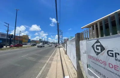 Galpão localizado na avenida santos dumont , n° 4724.