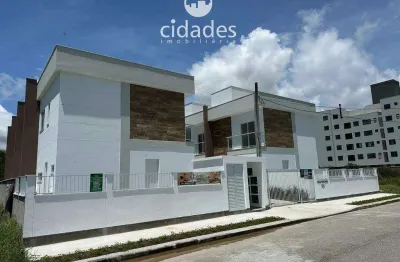 Vendo casas/sobrados novas em condomínio fechado com vista permanente para o morro do cambirela