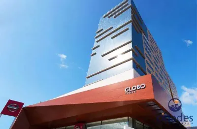 Aluguel de sala comercial com garagem bem localizado no estreito, florianópolis