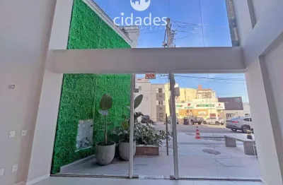 Locação de ampla loja comercial com 2 vagas de garagem na principal localização da trindade, florianópolis