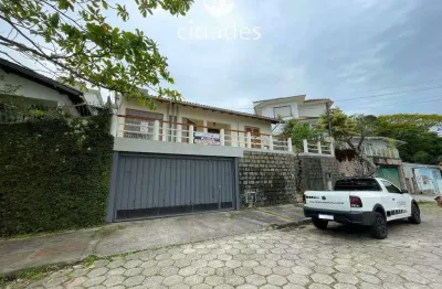 Casa de 3 dormitórios (2 suítes) para locação no bairro pantanal - florianópolis