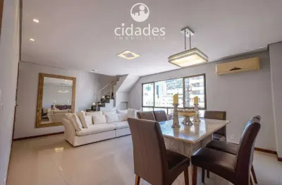 Cobertura duplex sofisticada e exclusiva, à venda, 221 m², no centro de florianópolis