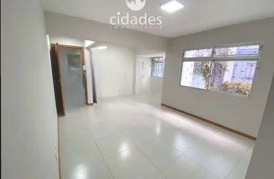 Apartamento com 2 Quartos e 1 banheiro TODO REFORMADO para venda.