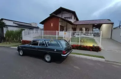 Casa com 3 quartos para alugar na rua das laranjeiras, 92, pedra branca, palhoça por r$ 7.500