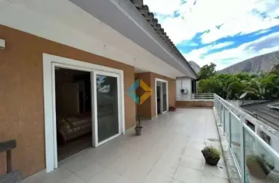 Casa com 4 quartos, itacoatiara, niterói - r$ 3.3 mi, cod: 390
