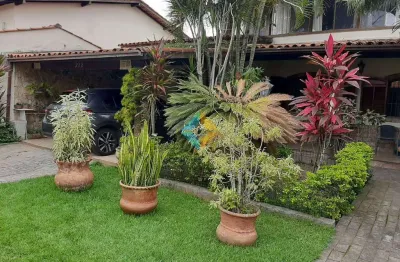 Casa com 6 dorms, piratininga, niterói - r$ 1.39 mi, cod: 650
