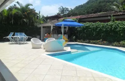 Casa com 4 dorms, itacoatiara, niterói - r$ 2.9 mi, cod: 1122