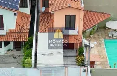 Casa com 3 quartos, Piratininga, Niterói - R$ 830 mil, Cod: 2182