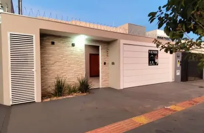 Casa para Venda em Campo Grande, Universitário, 3 dormitórios, 2 suítes, 3 banheiros, 2 vagas