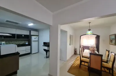 Casa comercial à venda na Avenida Francisco Pereira de Castro, Anhangabaú, Jundiaí