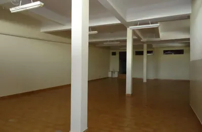 Barracão para alugar em londrina, nossa senhora de lourdes, com 220 m²