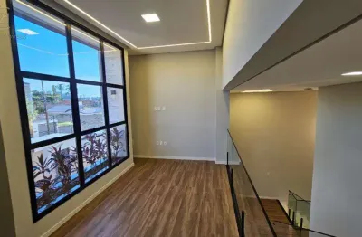 Casa jd. universitário com 230 mt2 área construída com piscina espaço gourmet foto voltaico,  3 suítes pé direito alto eliminação em led rebaixamento em gesso 4 vagas de garagens próximo lago igapó su
