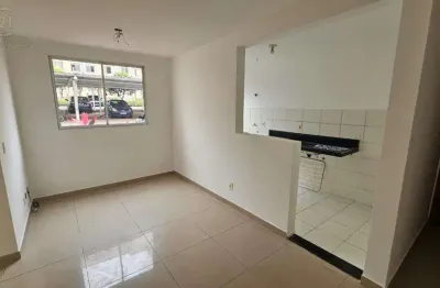 Apartamento 2 quartos térreo reformado condomínio com área de laser completo