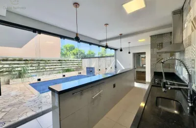 Casa em condomínio região leste ( h.u.) com área de laser completa