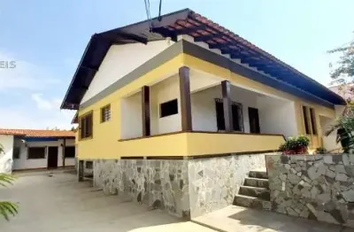 Casa à venda em londrina, vila brasil, com 3 suítes, com 345 m²