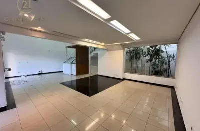 Casa para alugar em londrina, centro, com 6 quartos, com 260 m²