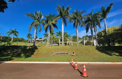 Terreno em condomínio fechado 'chácara' com infraestrutura piscina e terra plangem