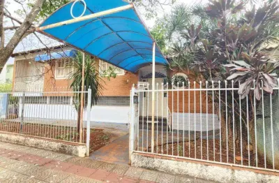 Casa para alugar em londrina, chácaras pietraróia, com 5 quartos, com 238 m²