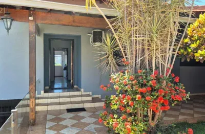 Casa para alugar em Londrina, Champagnat, com 3 suítes, com 278 m²