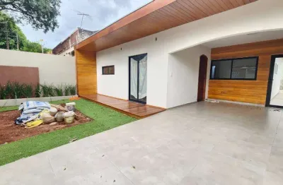 Casa à venda em Londrina, Vila Larsen 1, com 3 quartos, com 150 m²