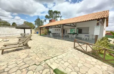 Casa com 4 quartos para alugar na Cicero Batista De Oliveira, 1632, Bairro Novo, Gravatá