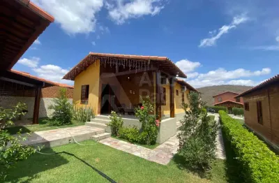 Casa em condomínio fechado com 3 quartos à venda na Avenida Cícero Batista de Oliveira, 1632, Alpes Suiços, Gravatá