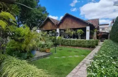 Casa em condomínio fechado com 5 quartos para alugar na Avenida Cícero Batista de Oliveira, 1632, Alpes Suiços, Gravatá