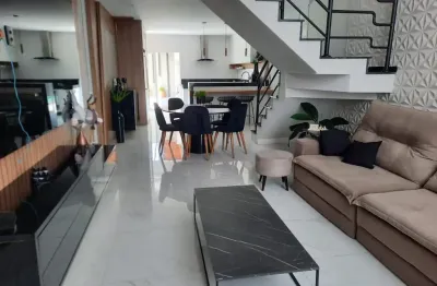 Sobra com 4 dormitórios. sendo 2 suites com ar condicionado e moveis planejados