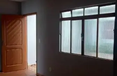 Casa com 2 quartos para alugar no Parque Santa Madalena, São Paulo 