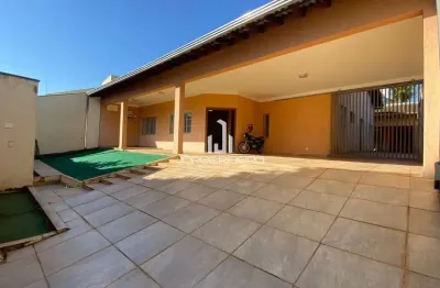 Casa com 3 quartos à venda na avenida josé gabriel de oliveira, 351, aurora, londrina por r$ 1.550.000