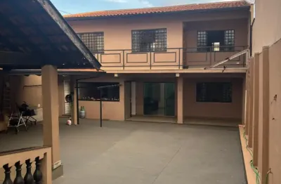 Casa com 4 quartos a venda no jd. pacaembú – londrina/pr – r$ 700.000,00