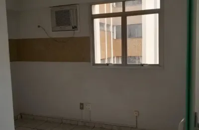 Sala comercial à venda no edifício galeria storti – rua benjamin constant, centro, londrina