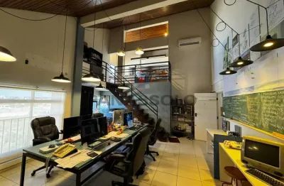 Sala comercial com 3 salas à venda na Avenida da República, 4370-2, Parolin, Curitiba