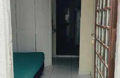 Kitnet / Stúdio para alugar na Rua das Carmelitas, 480, Hauer, Curitiba