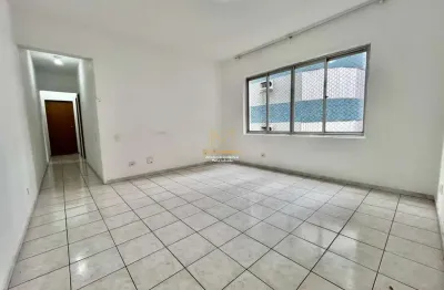 Apartamento 2 dormitórios, dependências de serviço e 1 vaga demarcada - gonzaga - santos - sp