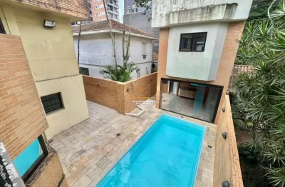 GONZAGA ALTO PADRÃO: Sobrado Comercial 450m² c/ 6 VAGAS! Estrutura Pronta para Clínicas, Escritório!