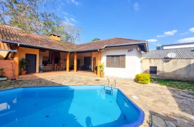 Casa com piscina no costa e silva ampla area de lazer com churrasqueira