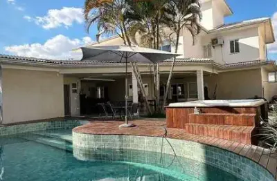 Casa com 3 quartos à venda na Rua Madri 17, Jardins Madri, Goiânia