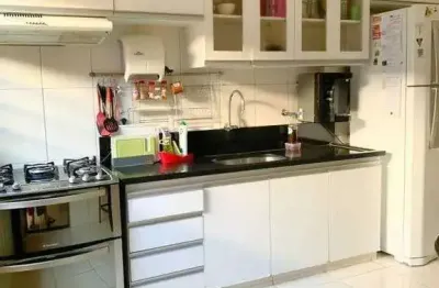 Sobrado com 5 quartos muito amplos no setor jaó rico em armários em avenida