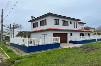 Casa com 4 dormitórios à venda, 235 m² por r$ 950.000 - erechim - balneário arroio do silva/sc