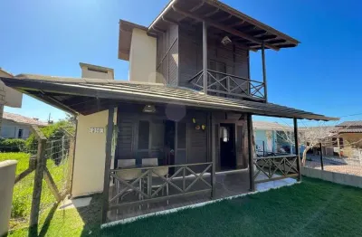 Casa com 4 dormitórios à venda, 160 m² por r$ 550.000,00 - centro - balneário arroio do silva/sc