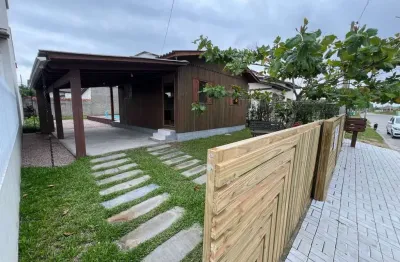 Casa com 2 dormitórios à venda, 60 m² por r$ 295.000,00 - areias brancas - balneário arroio do silva/sc