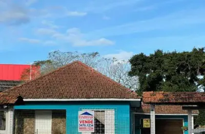 Casa comercial à venda na Rua Roberto Francisco Behrens, 400, Mato Grande, Canoas