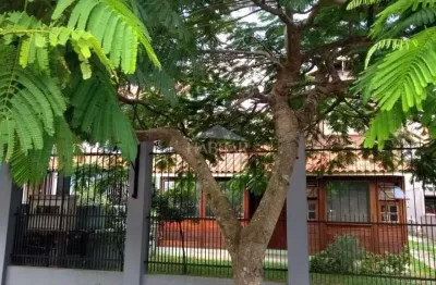 Casa com 3 quartos à venda na Rua Santa Cruz, 895, Niterói, Canoas