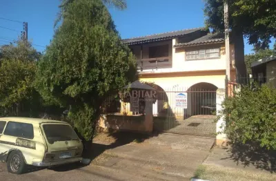 Casa à venda na Rua Osvaldo Optiz, 493, Hércules, Canoas