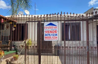 Casa à venda na Quadra R Três, 21, Guajuviras, Canoas